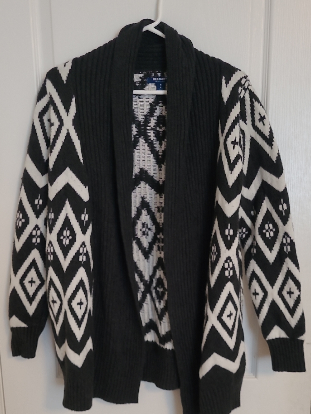 Old Navy Black and White Geometric Shawl-Collar Cardigan